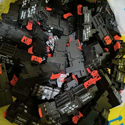 议价继电器底座RXZE2S114M，