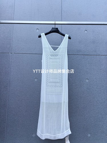 顺丰包邮 UNCODED/2026夏季新款白色镂空针织吊带连衣裙度假长裙