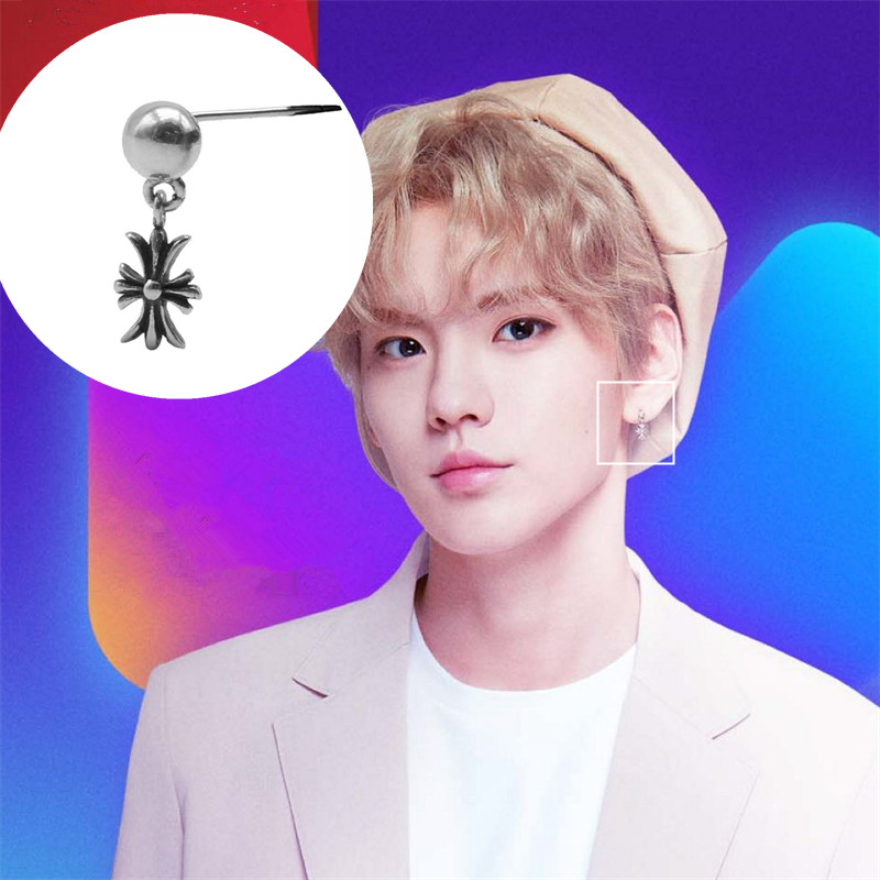 乐华七子毕雯珺同款耳钉S925纯银十字架小吊坠耳环个性简约学生男