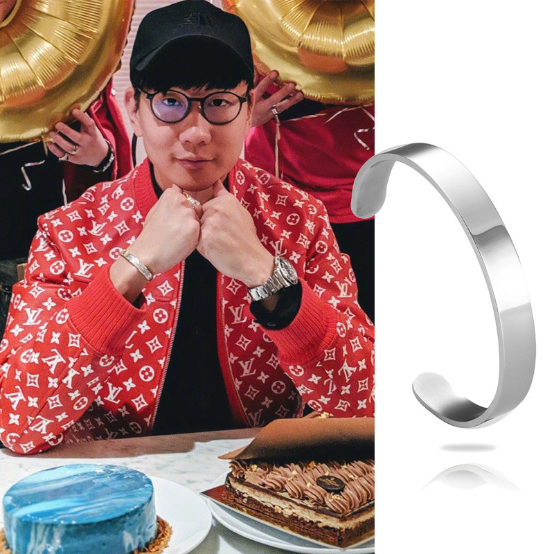 百搭光面钛钢ins手环林俊杰同款