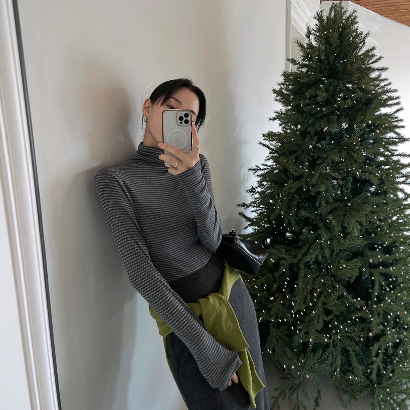 Haners家韩国代购女设计师款2025年冬季新品高领条纹修身t恤上衣