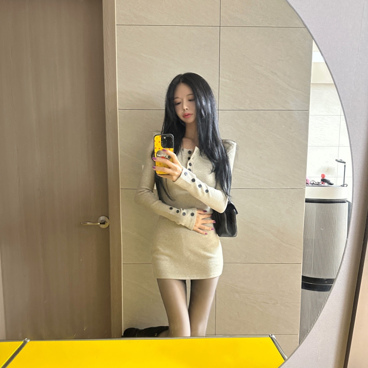 【设计师款】Haners家韩国代购女2025年冬甜美纯色排扣连衣裙