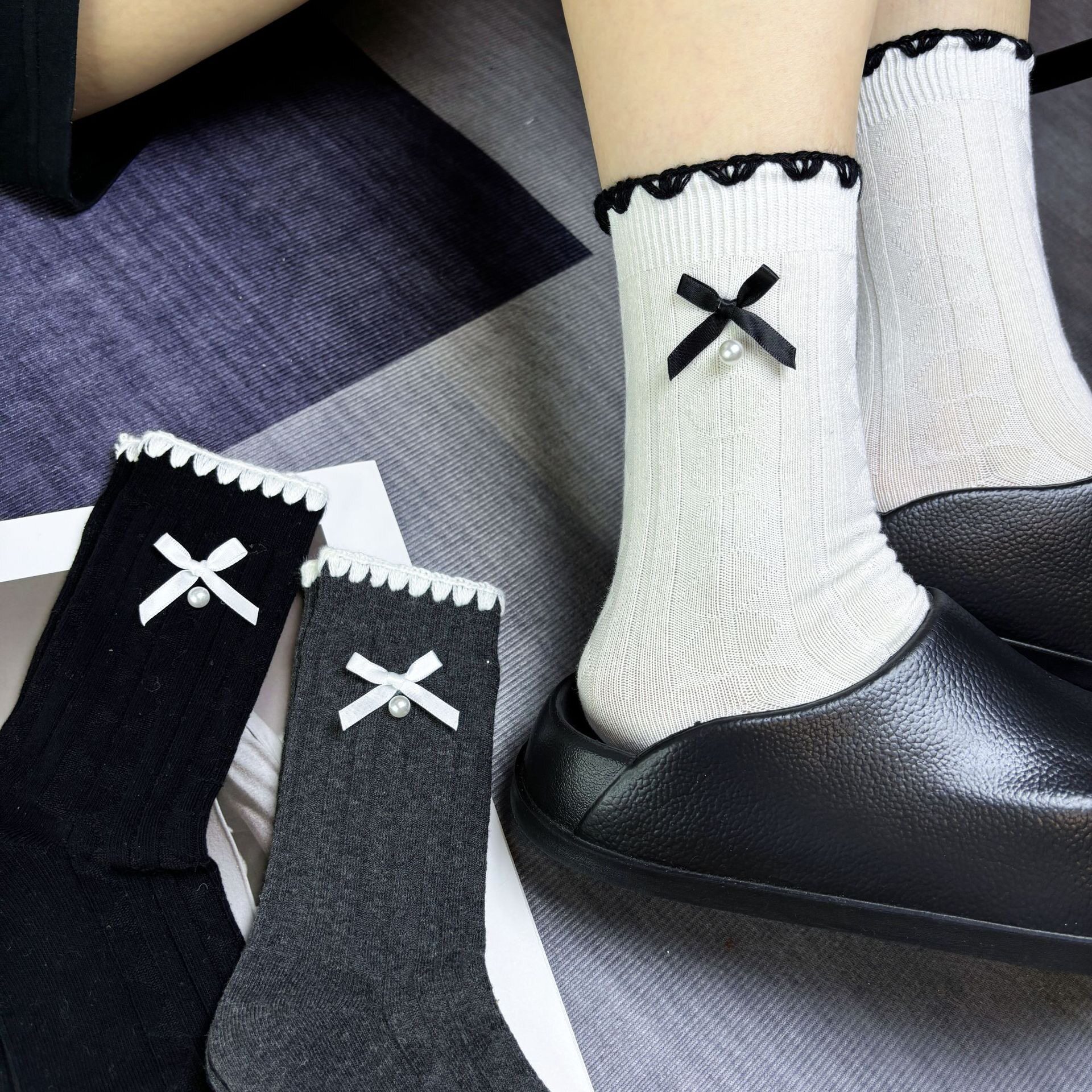 秋冬常规袜子女花边蝴蝶结钉珠中筒袜个性外穿搭配鲨鱼裤潮袜洋气
