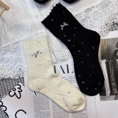 2025春夏新款饰品袜亮点金属蝴蝶结破洞毛边潮袜休闲外穿个性时尚