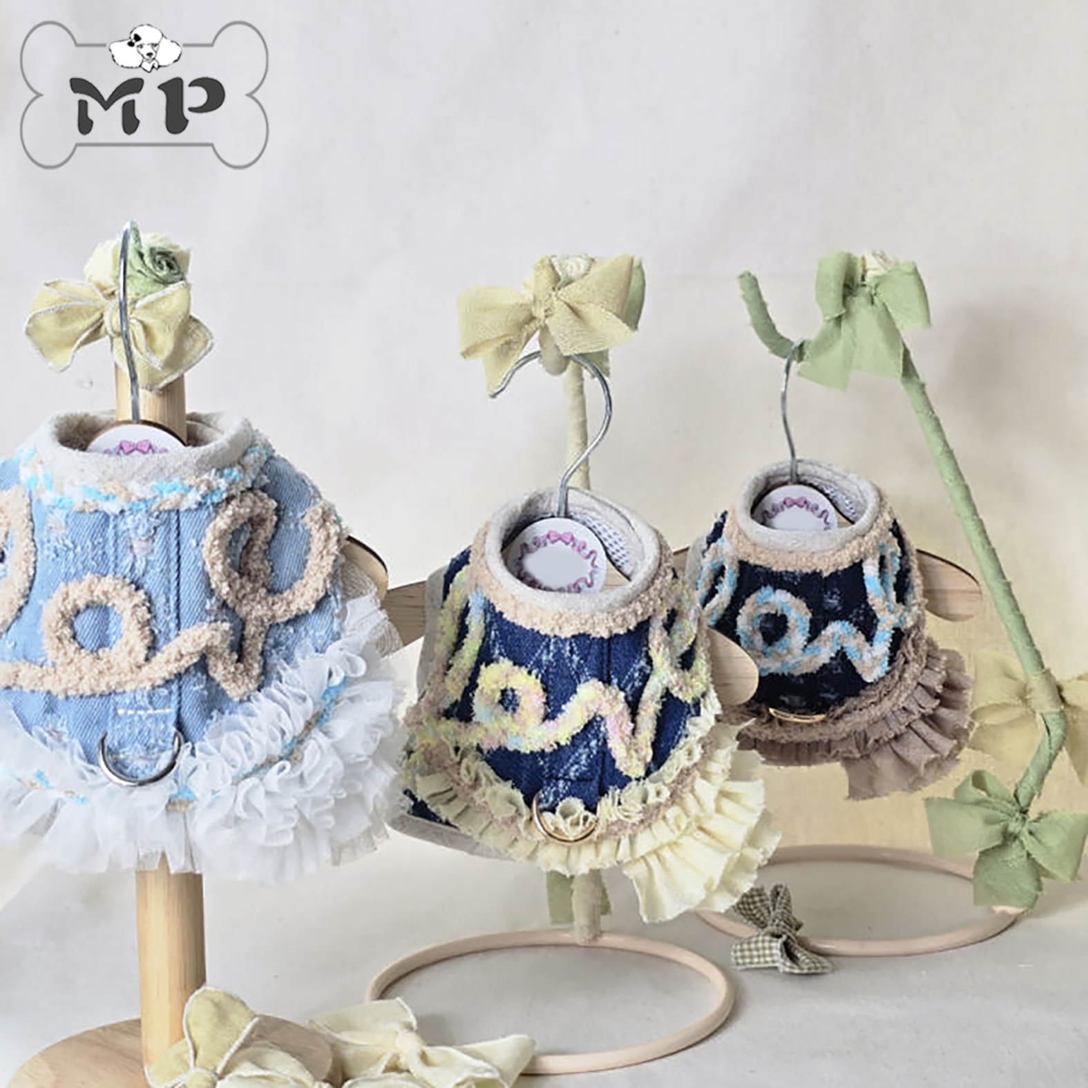 韩代宠物毛绒牛仔蕾丝蝴蝶结胸背