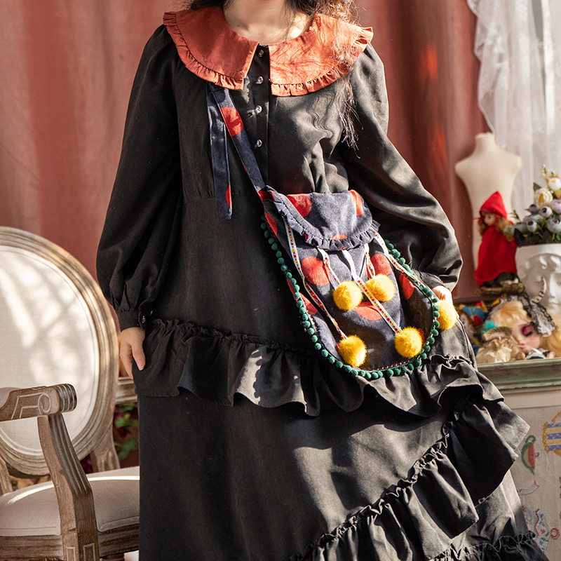 复古荷叶边撞色不规则大摆连衣裙