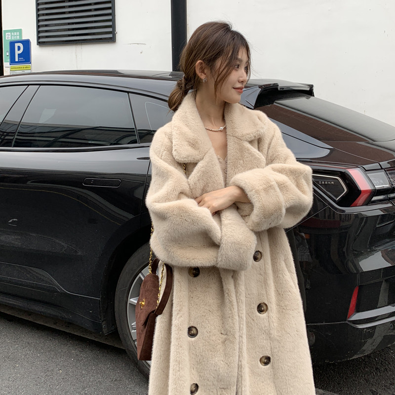 2025秋冬新款皮毛一体加厚西服领长款环保仿水貂毛皮草女外套大衣