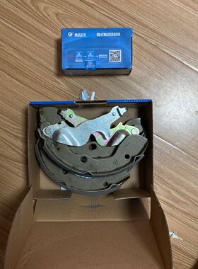 长安欧力威刹车片x6原厂