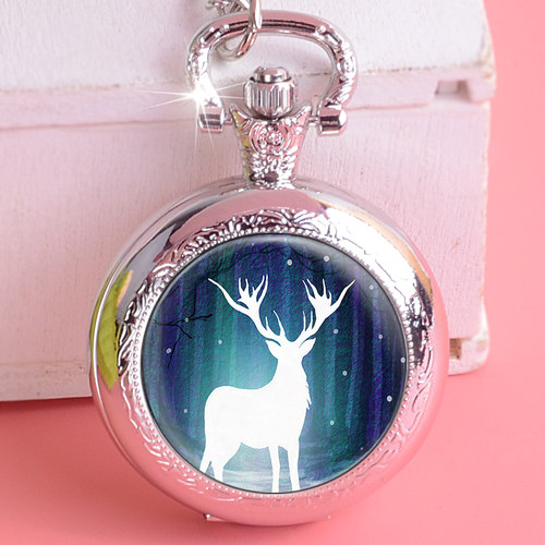 怀表麋鹿夜光复古动漫项链女孩