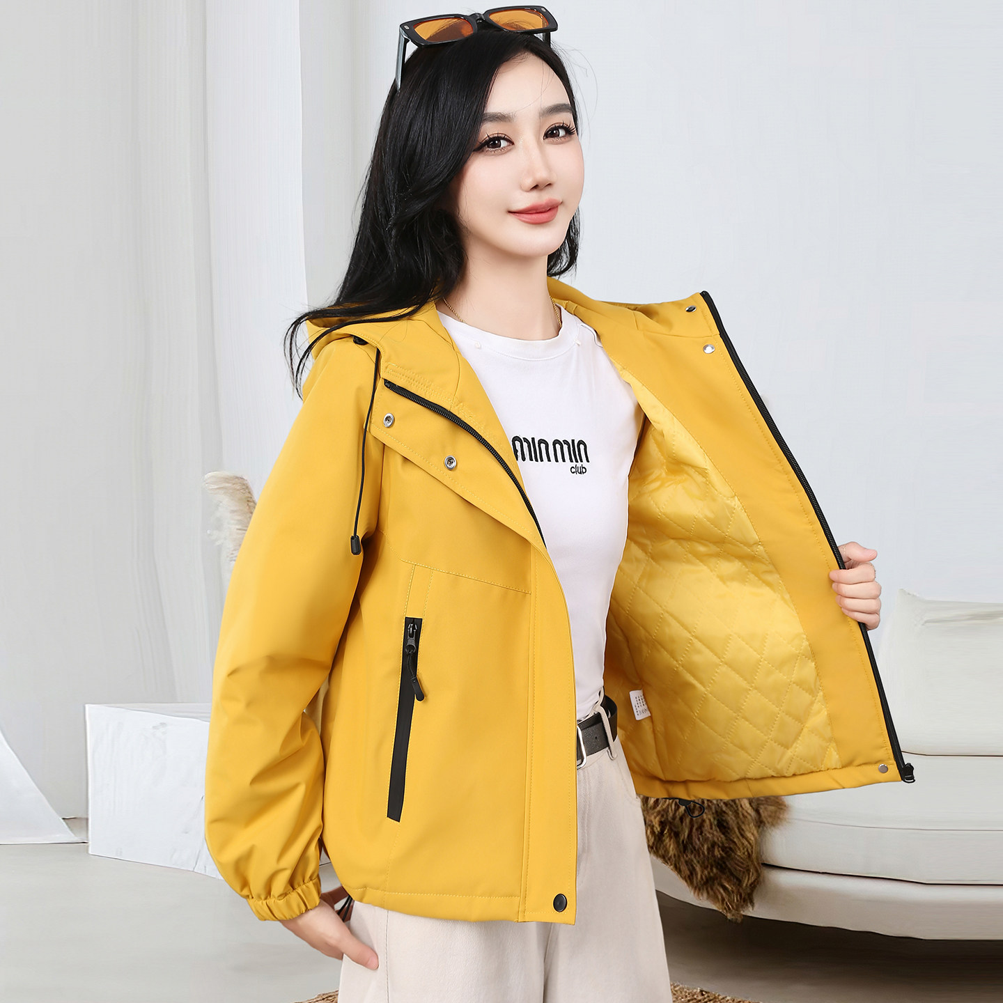 连帽冲锋衣女秋冬时尚百搭外套女