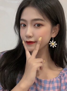 韩版气质小雏菊耳环白色小清新可爱撞色耳坠简约百搭太阳花朵耳饰