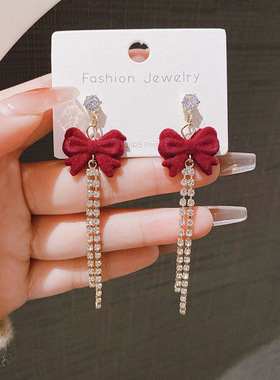 2023新款潮红色植绒耳环网红轻奢气质秋冬显白小众耳钉耳饰女