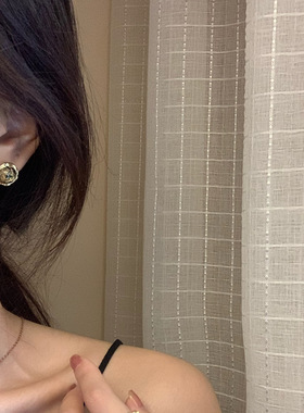 S925银针复古港风法式黑色金箔星空耳钉设计感网红金属几何型耳饰