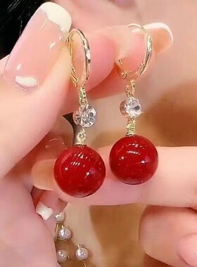 高级感轻奢相思豆耳环女2024新款潮红色珍珠耳扣名媛气质甜美耳饰
