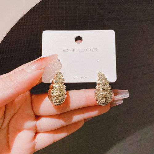 欧美高级感时尚个性水滴耳环复古气质冷淡风耳钉小众设计耳饰