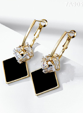 韩版冷淡风菱形黑色复古耳环女2020新款潮网红大气耳饰女