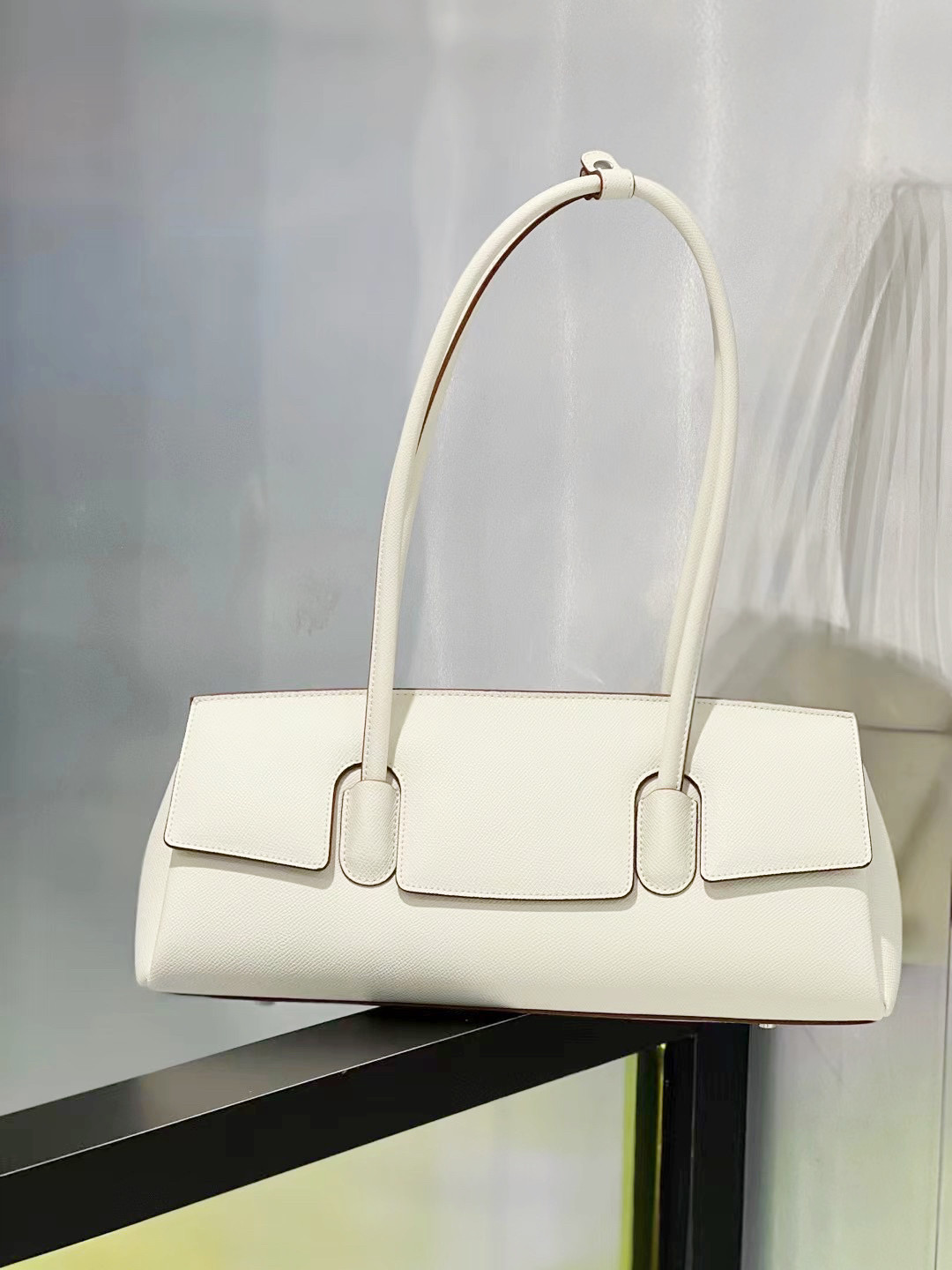 新款轻奢法高级真皮法棍包女牛皮通勤时尚腋下大包女士单肩大眼包