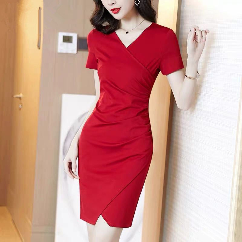 Professional dress women's summer new dress shows thin temperament, split hips Short Sleeve Black one-step skirt summer dress