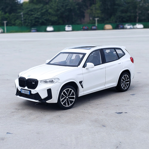1/32宝马X3M合金汽车模型仿真越野车SUV男孩玩具车礼物声光回力车