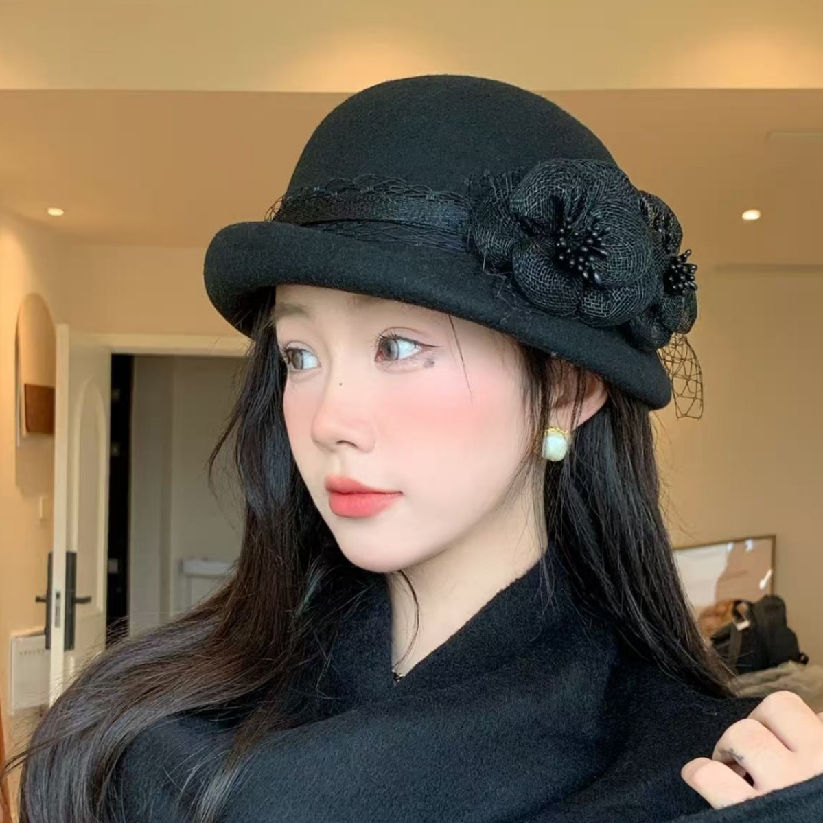 2025 秋冬新款羊毛呢蓓蕾帽网纱真丝麻花朵优雅帽子女法式显脸小