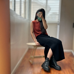 简洁一体织前侧交叠开叉围裹式100%羊毛肌理感针织半身裙百搭长裙