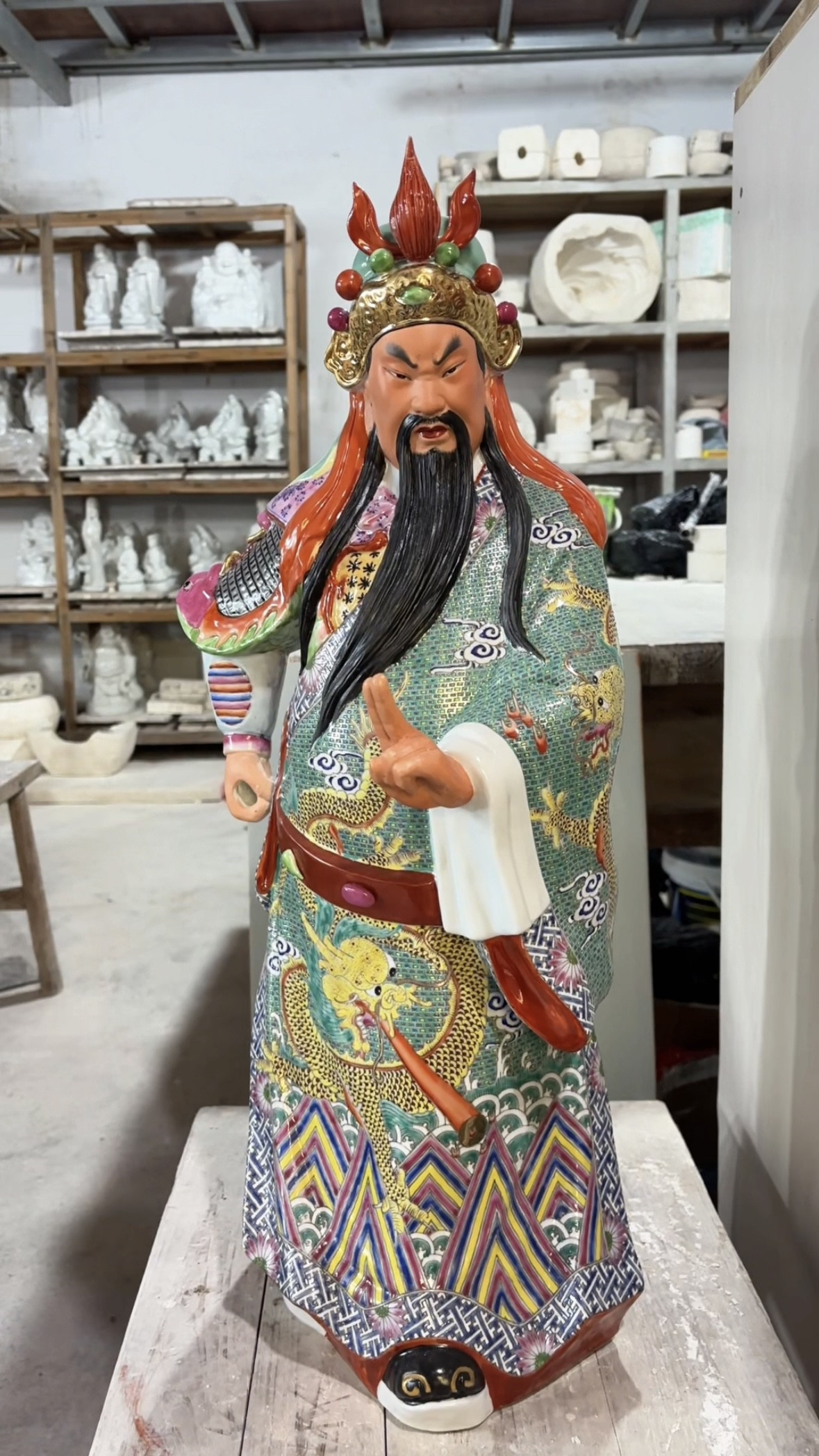景德镇陶瓷器关公摆件客厅供奉武财神关二爷雕像店铺开业礼品68cm
