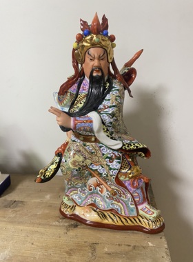 招财关公摆件关二爷佛像精品雕塑陶瓷大刀关羽武财神爷博古架装饰