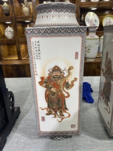 景德镇早期重工墨彩描金手绘四大天王四方镶器花瓶精品厂货陶瓷器