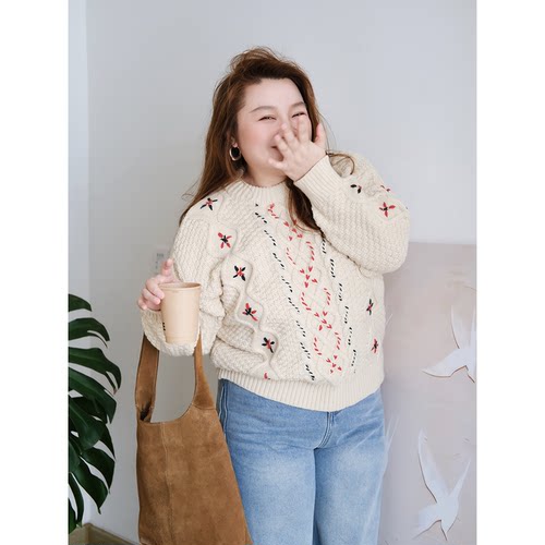 zooobaby11/24韩系简约圣诞圆领麻花针织毛衣女显瘦上衣