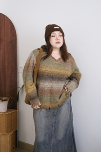 zooobaby10 复古做旧毛边V领渐变色渐变宽松毛衣 31晚八点