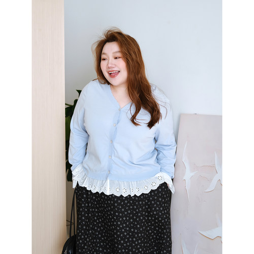 zooobaby12/08韩系简约拼接蕾丝花边v领上衣宽松针织衫女