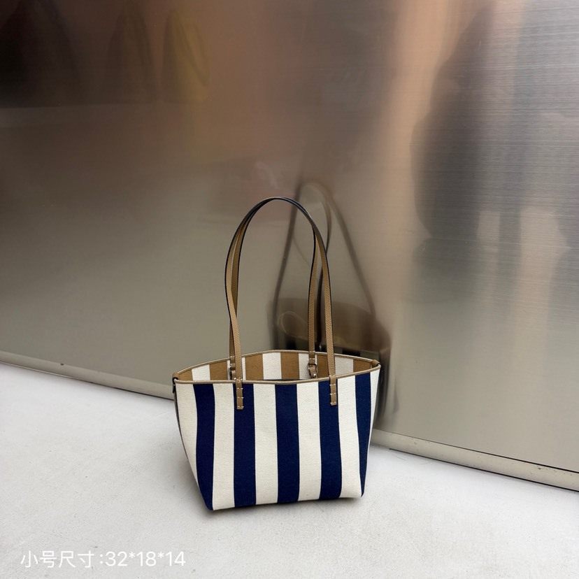 2026新款牛皮条纹休闲单肩托特包大容量小众设计感时尚单肩子母包