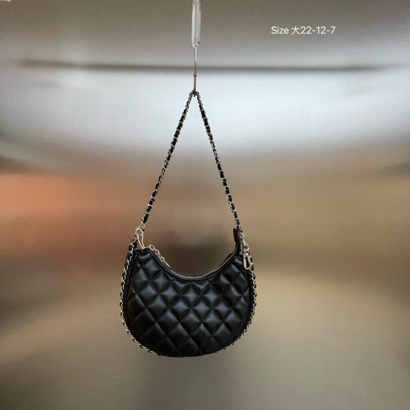 包包女2026新款网红车线菱格链条小方包新月包手提单肩斜挎马鞍包