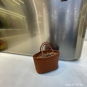 包包女2026新品网红撞色复古编织