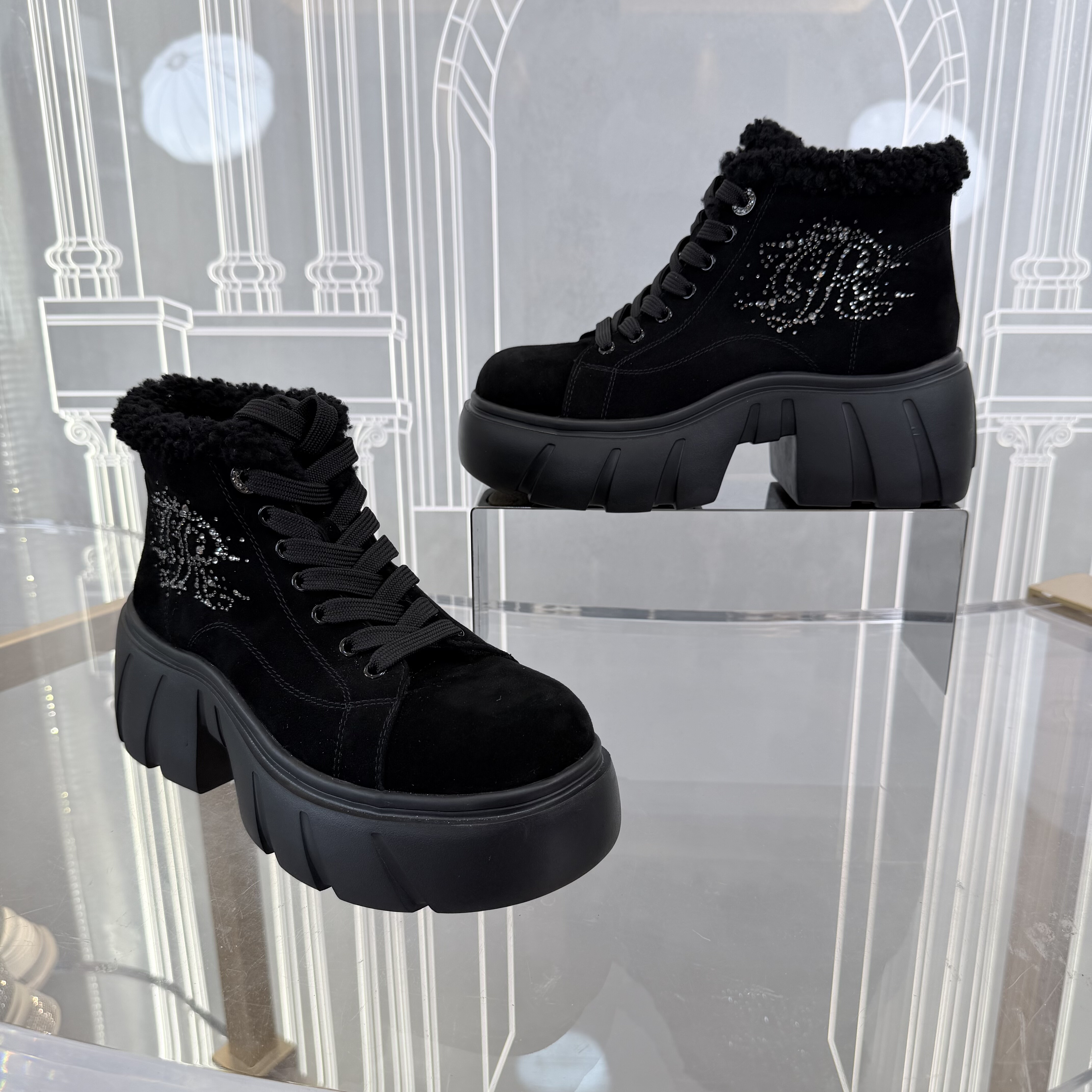 皇冠老店正品 诺贝达女鞋 松糕底加绒短靴 RCA255902