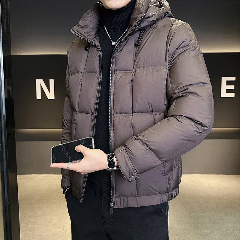 2025男士冬季时尚轻奢面包服外套轻薄保暖白鸭绒宽松休闲羽绒服