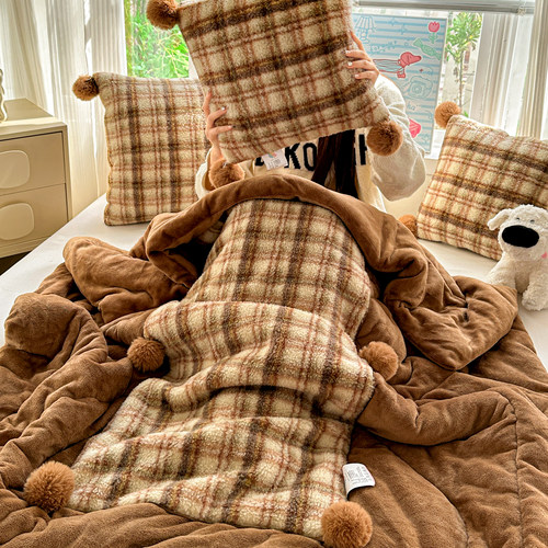 格子加厚抱枕被子二合一午休毯冬