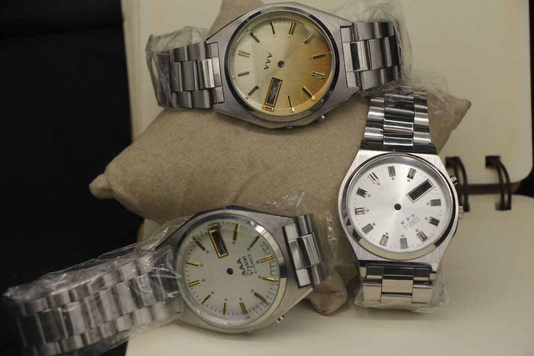 不锈钢机械圆砂三A46941 46943防水表壳