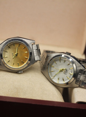 全新女款不锈钢条丁茶色白色手表 萤光指针