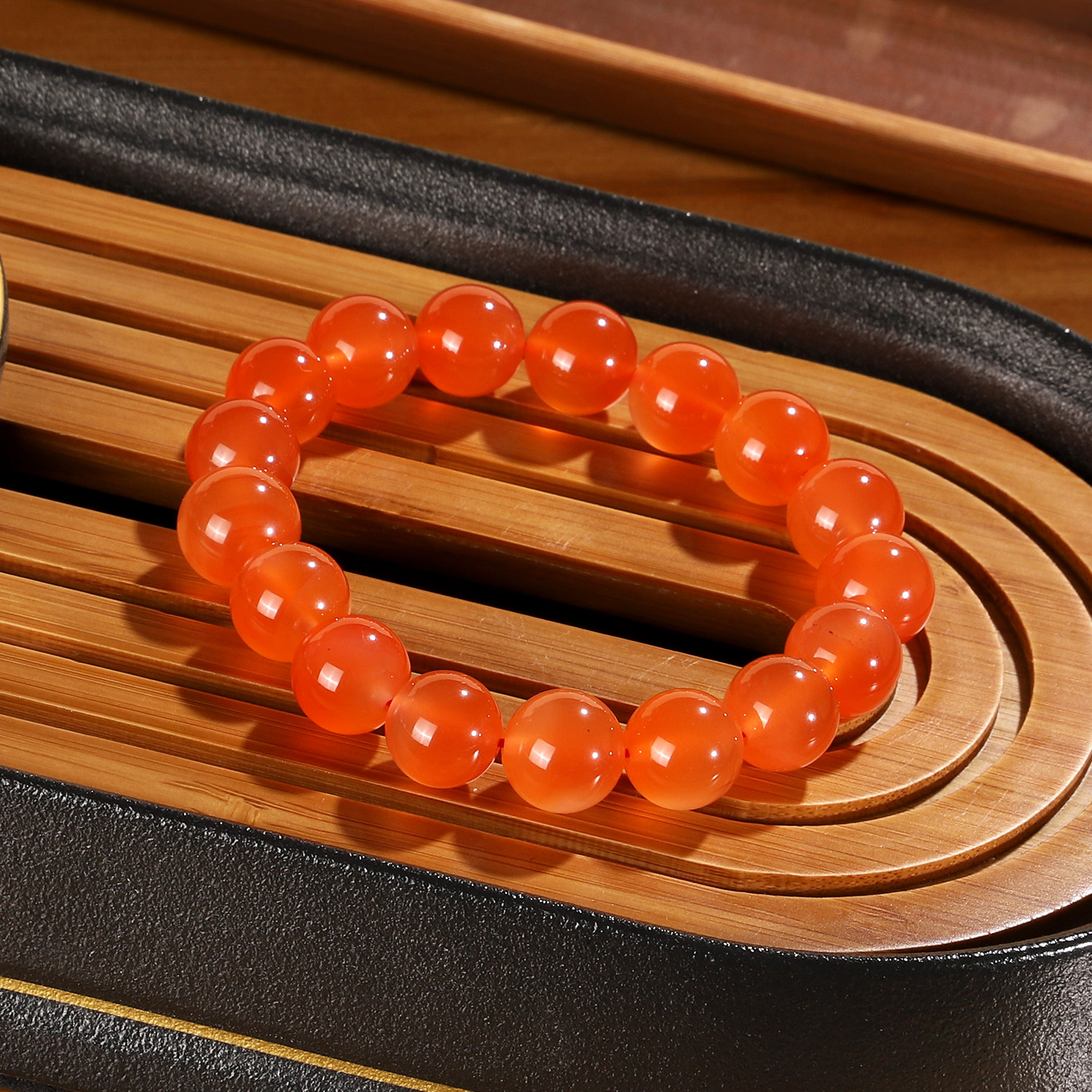 精品保山冰红南红手串11mm qh72 河湾料髙级珠宝感荧光手链单圈