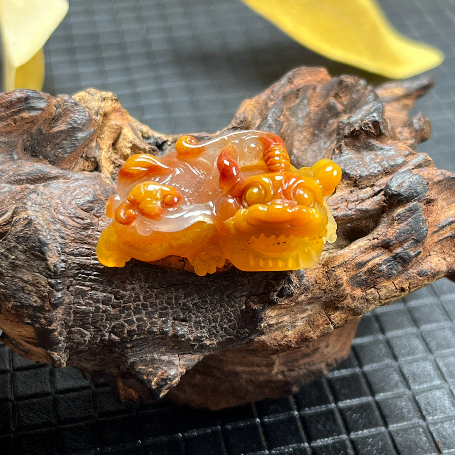 瑞皇翠 天然玉石精品珠宝俏色巧雕霸王貔貅吊坠玉坠挂件送礼证书