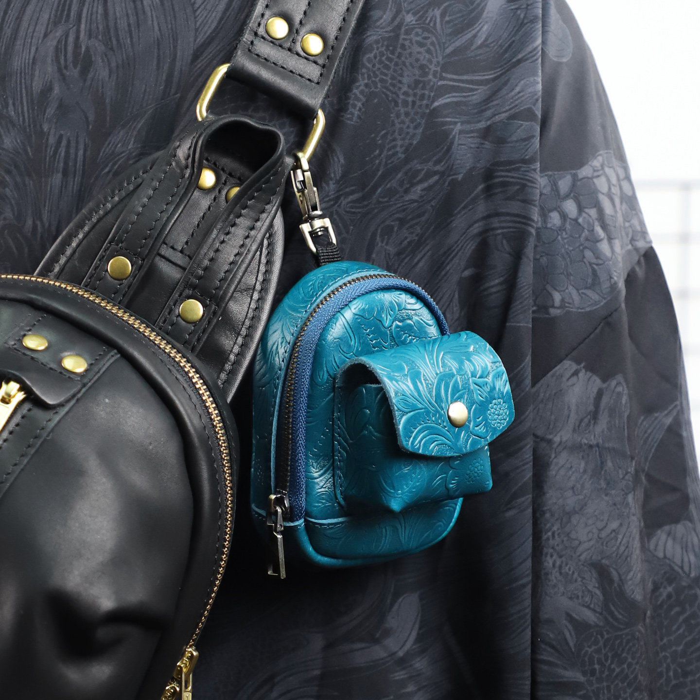 手工真皮创意迷你小背包零钱包头层牛皮可爱小挂包耳机钥匙收纳包