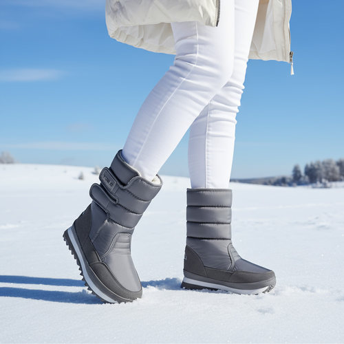 冬季防水防滑加厚加绒雪地靴