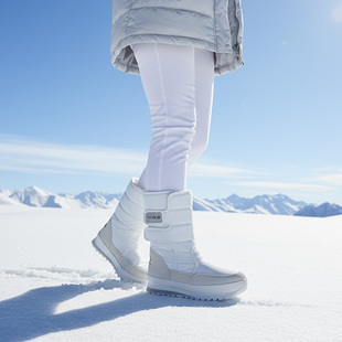 雪地靴女冬季防水防滑加绒加厚舒适保暖情侣款中筒靴棉鞋