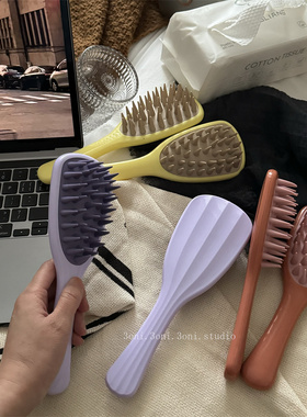 手持长柄洗头梳！出口款硅胶粗齿银杏叶款洗头按摩梳子干湿发梳