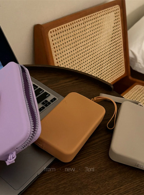 硅胶收纳包！中小号长方形纯色耐磨身份证数据线小样化妆品收纳包