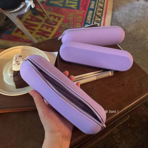 ju能装～好用防水防尘独立女生化妆刷口红数据线包学生大容量笔袋