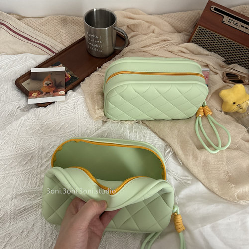 糯绿色中小样化妆品收纳包旅行
