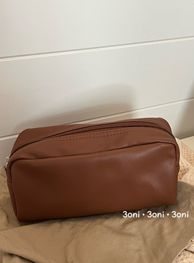 闭眼入啦！质感升级咖棕色pvc革化妆包日常旅游洗漱包男女通用