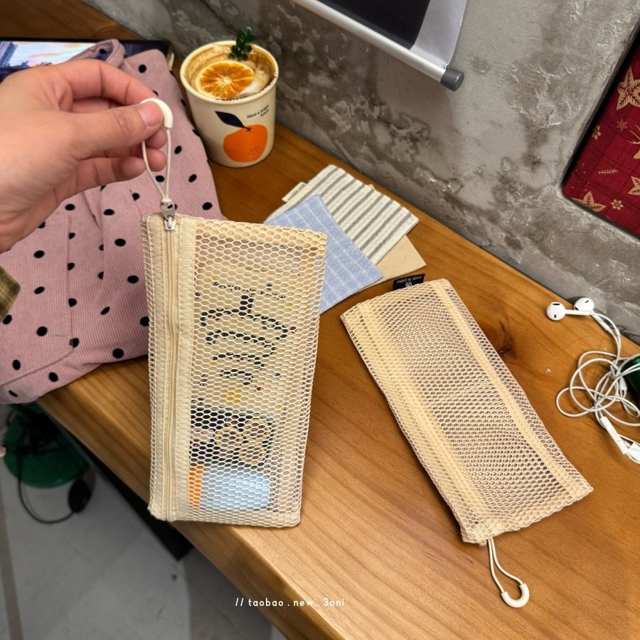 bee须拿下～蜂窝氧气！学生装笔袋也适用于女生化妆刷眉笔收纳袋